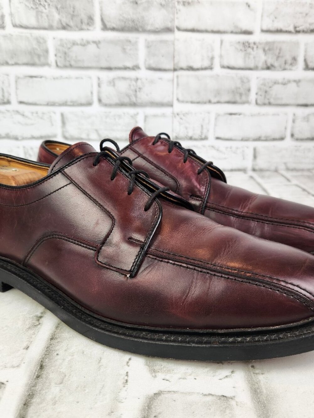 Allen Edmonds Hillcrest Mens Sz 12 D Burgundy Leather Oxford Bicycle Toe Blucher